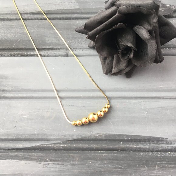 Gold Costume Necklace - Picture 2 of 8